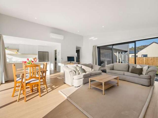 House for sale in Otakou