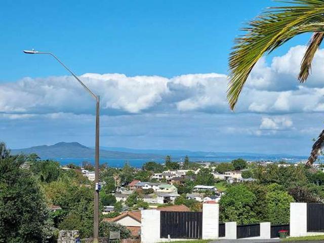 House for sale in Whangaparaoa