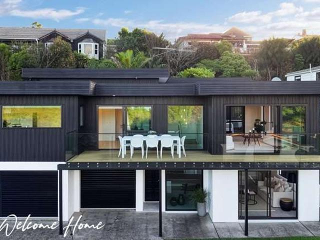 House for sale in Wairau Valley