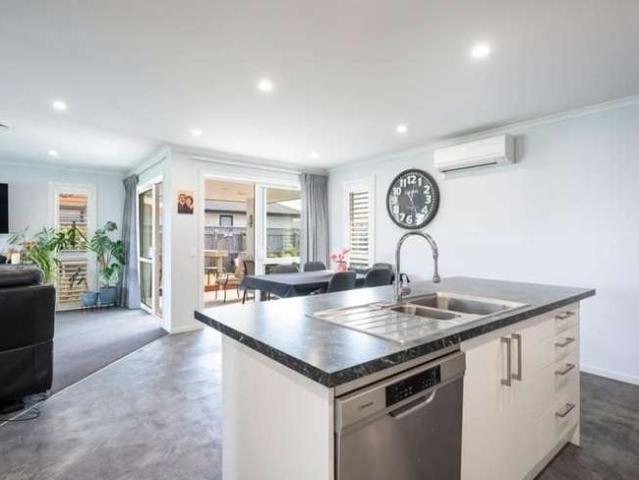 House for sale in Cable Bay, Nelson Bays