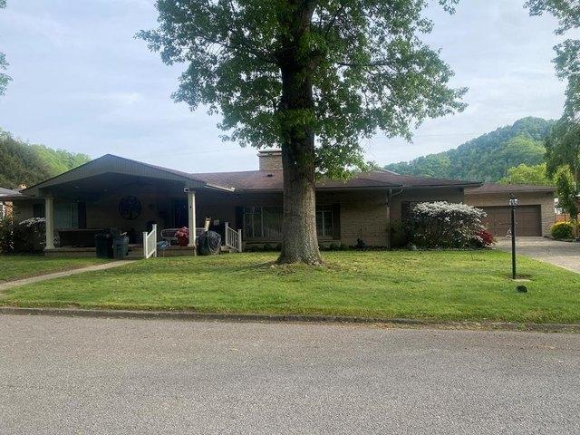 House for sale in Mingo, West Virginia