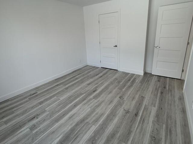 Apartment for rent in Le Haut-saint-françois, Quebec