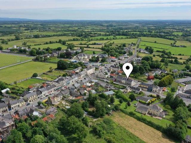 Terraced House for sale in Elphin