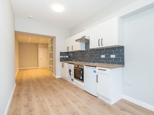Studio for rent in Belsize Park, Greater London