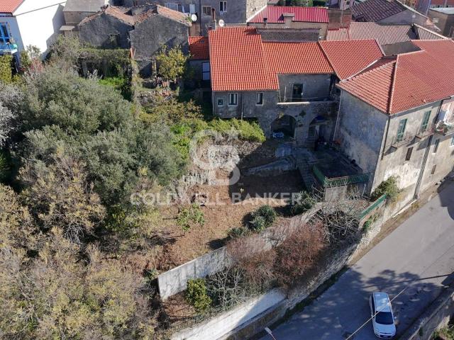 Appartamento in vendita a Lustra, Campania