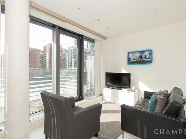 Studio for rent in Isle Of Dogs, Greater London