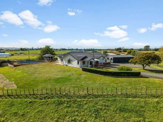 House for sale in Ngahinapouri, Waikato