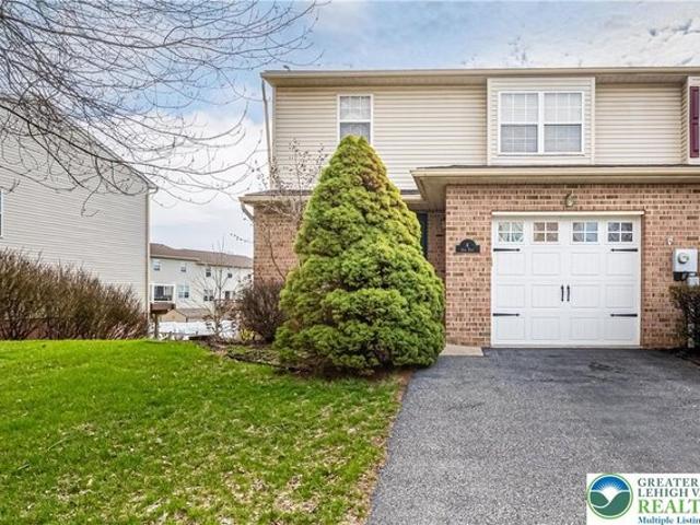 Townhouse for sale in Easton, Pennsylvania