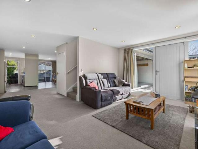 House for sale in Otakou