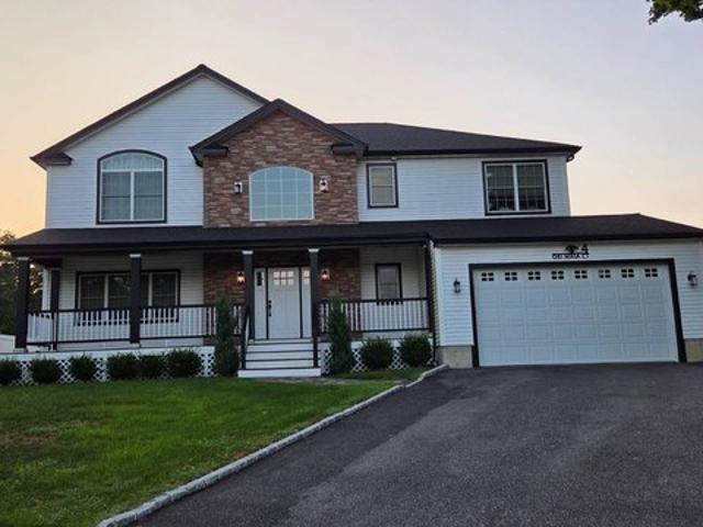 House for sale in Huntington, New York