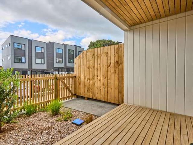 Townhouse for sale in Mount Wellington
