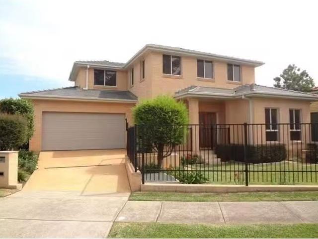 House for rent in Old Guildford