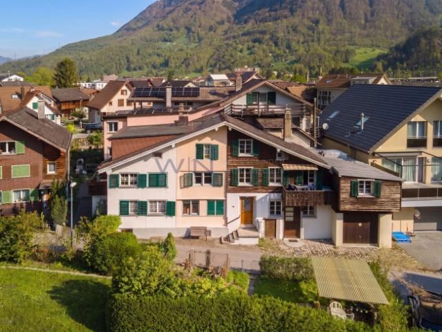 Einfamilienhaus kaufen in Unterdorf, Glarus Nord
