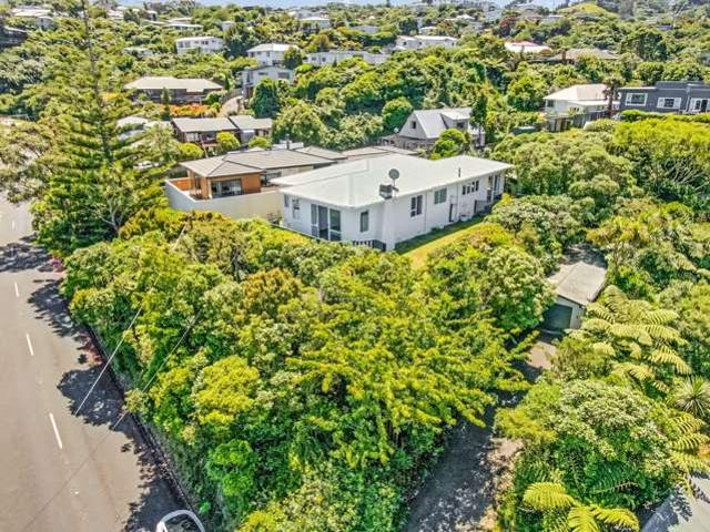 House for sale in Days Bay, Wellington