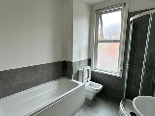 House for rent in Woodhouse, West Yorkshire