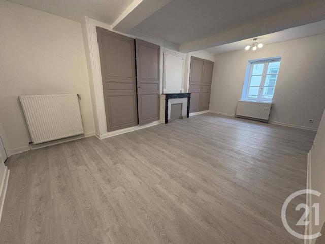 Appartement location à Saint-Jean-d'Ardières, Belleville-en-Beaujolais
