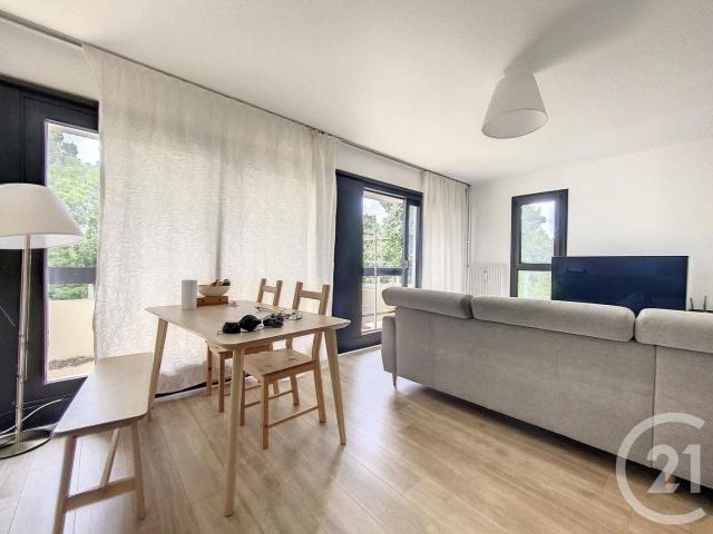 Appartement location à Le Coudray-Montceaux, Essonne
