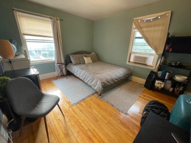 Room for rent in Hennepin, Minnesota