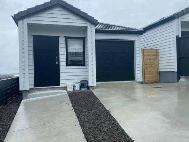 House for rent in Howick, Oroua County