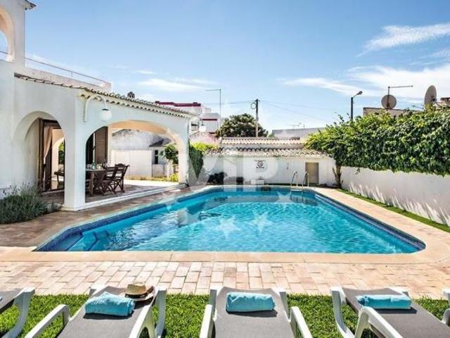 Moradia alugar em Albufeira