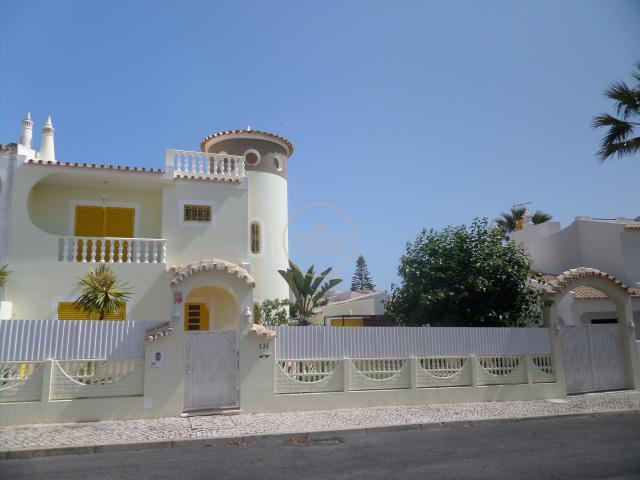 Moradia alugar em Albufeira