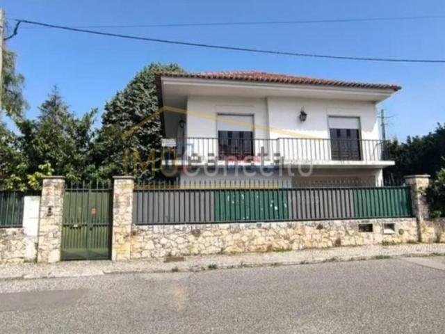 Casa venda em Alcanena, Santarém