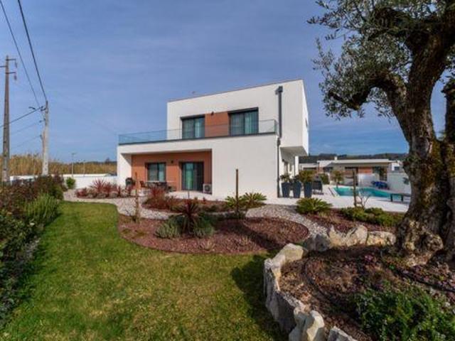 Casa venda em Alcobaça, Leiria