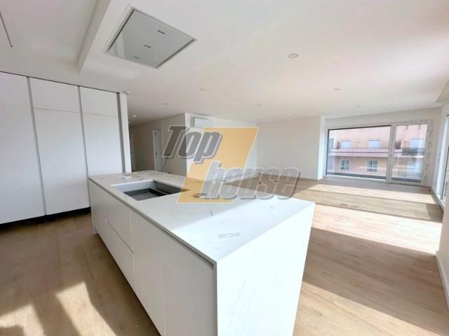 Apartamento venda em Almada, Setúbal