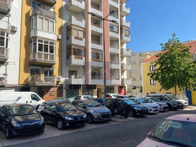 Apartamento alugar em Almada, Setúbal