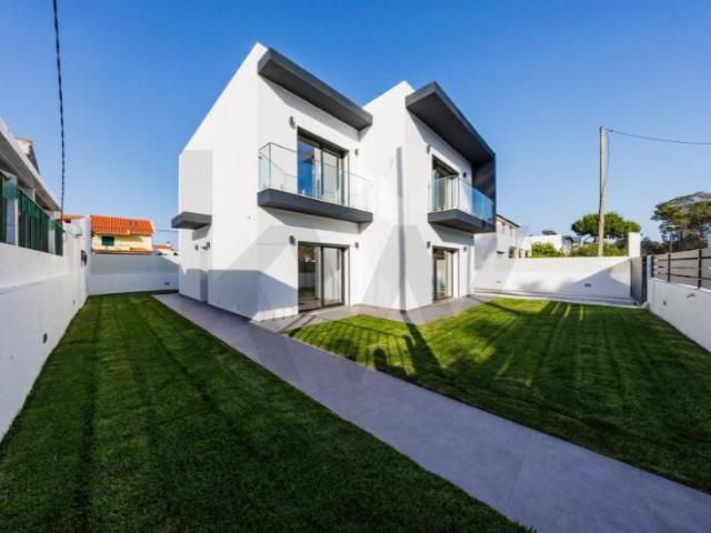 Casa alugar em Charneca de Caparica e Sobreda, Almada