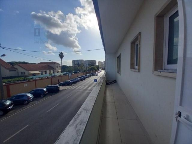 Apartamento venda em Almada, Setúbal