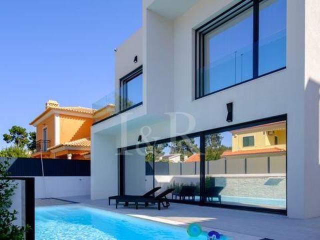 Casa venda em Quinta da Barriga, Almada