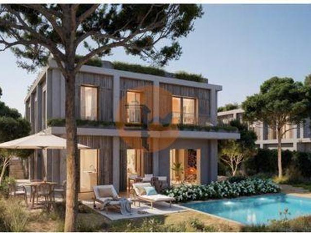 Casa venda em Capuchos, Almada