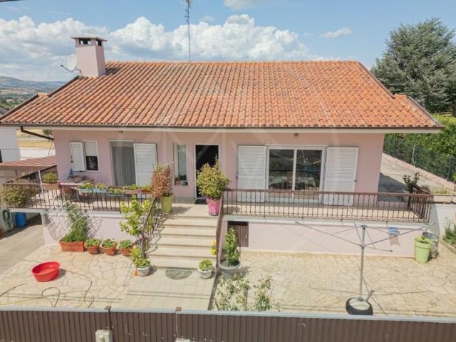 Casa venda em Chaves, Vila Real