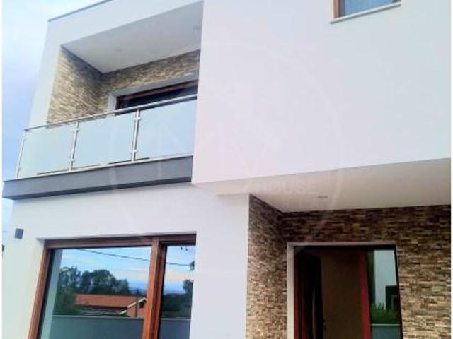 Casa venda em Chaves, Vila Real