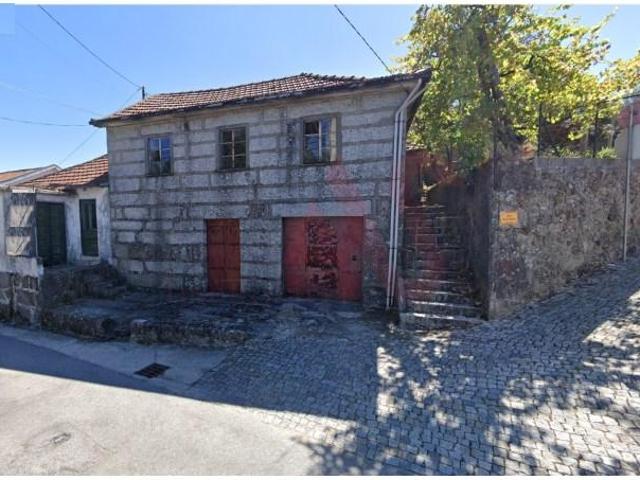 Casa venda em Regadas, Fafe