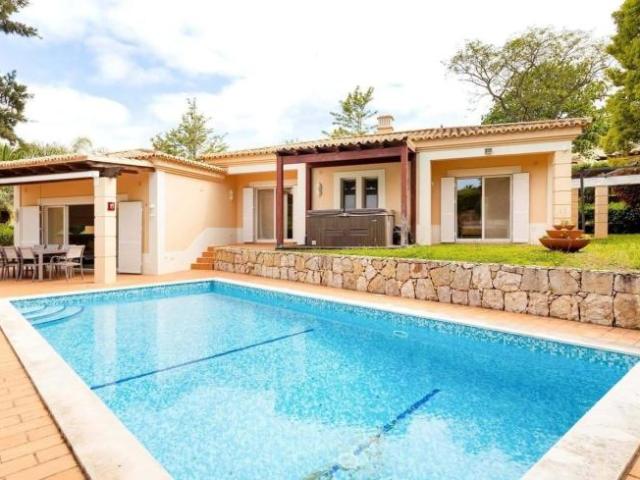 Apartamento venda em Lagoa, Faro