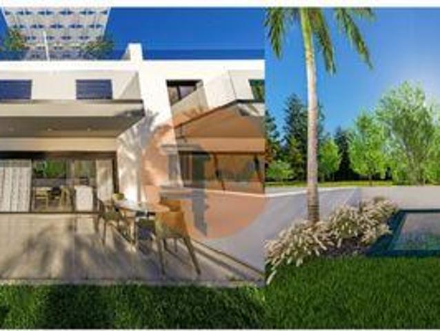 Casa venda em Alto do Calhau, Faro