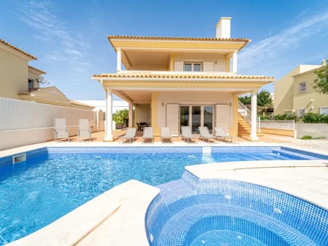 Casa alugar em Galé, Albufeira