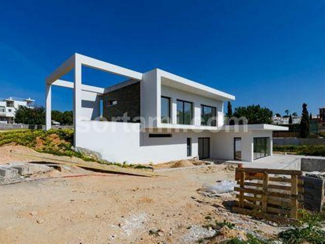 Casa venda em Mato Serrão, Carvoeiro