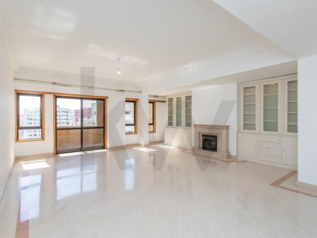 Apartamento alugar em Lisboa