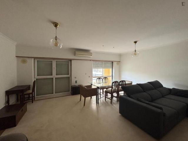 Apartamento alugar em Quinta do Lambert, Lisboa