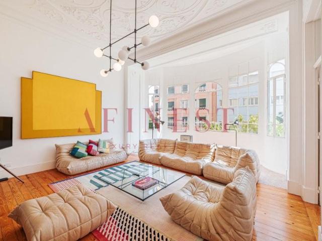 Apartamento alugar em Santo António, Lisboa