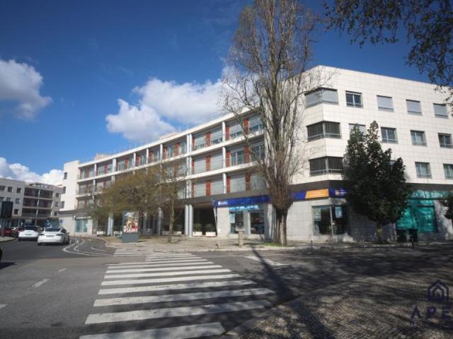Apartamento venda em São Francisco Xavier, Lisboa