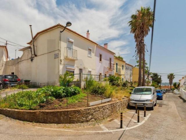 Casa venda em Caramão da Ajuda, Lisboa