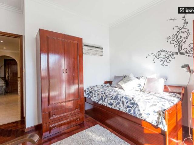 Quarto alugar em Lisboa