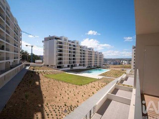 Apartamento alugar em Santiago Dos Velhos, Lisboa