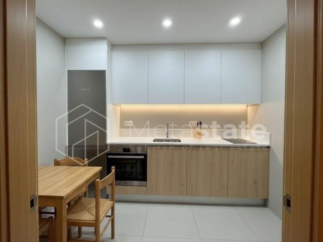 Apartamento venda em Santiago Dos Velhos, Lisboa