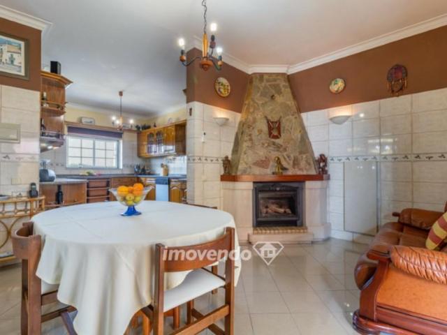 Casa venda em Santiago Dos Velhos, Lisboa