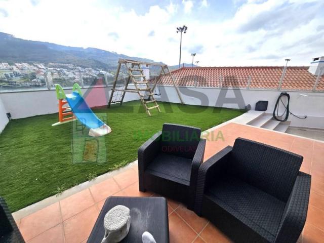 Casa venda em Pinheiro de Loures, Santiago Dos Velhos